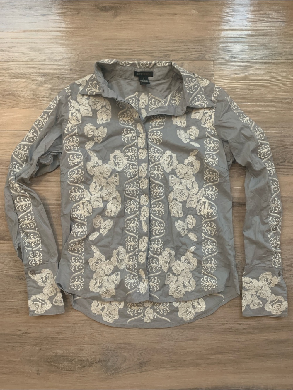 BCBGMaxAzria Gray Button-Down Shirt with Cream Floral Embroidery Size M
